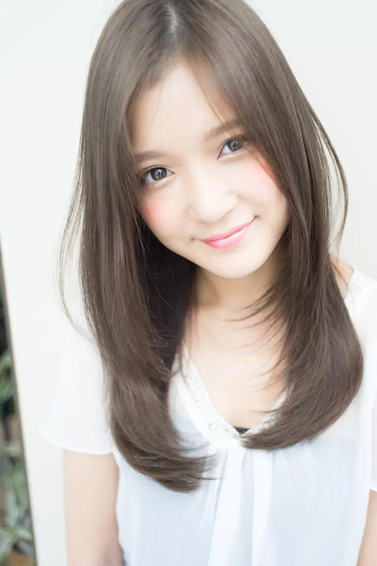 ロング おしゃれ染めで白髪を 染める/山口玲緒奈のヘアスタイル