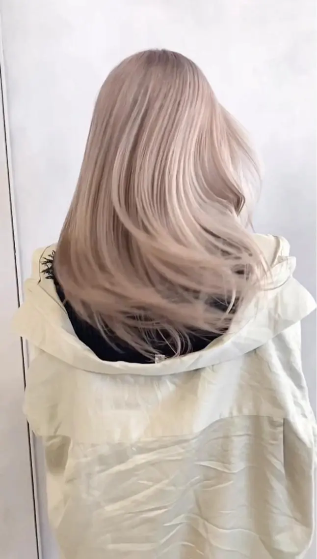 ロング ハイトーン特化サロン 代表 中谷蓮のヘアスタイル