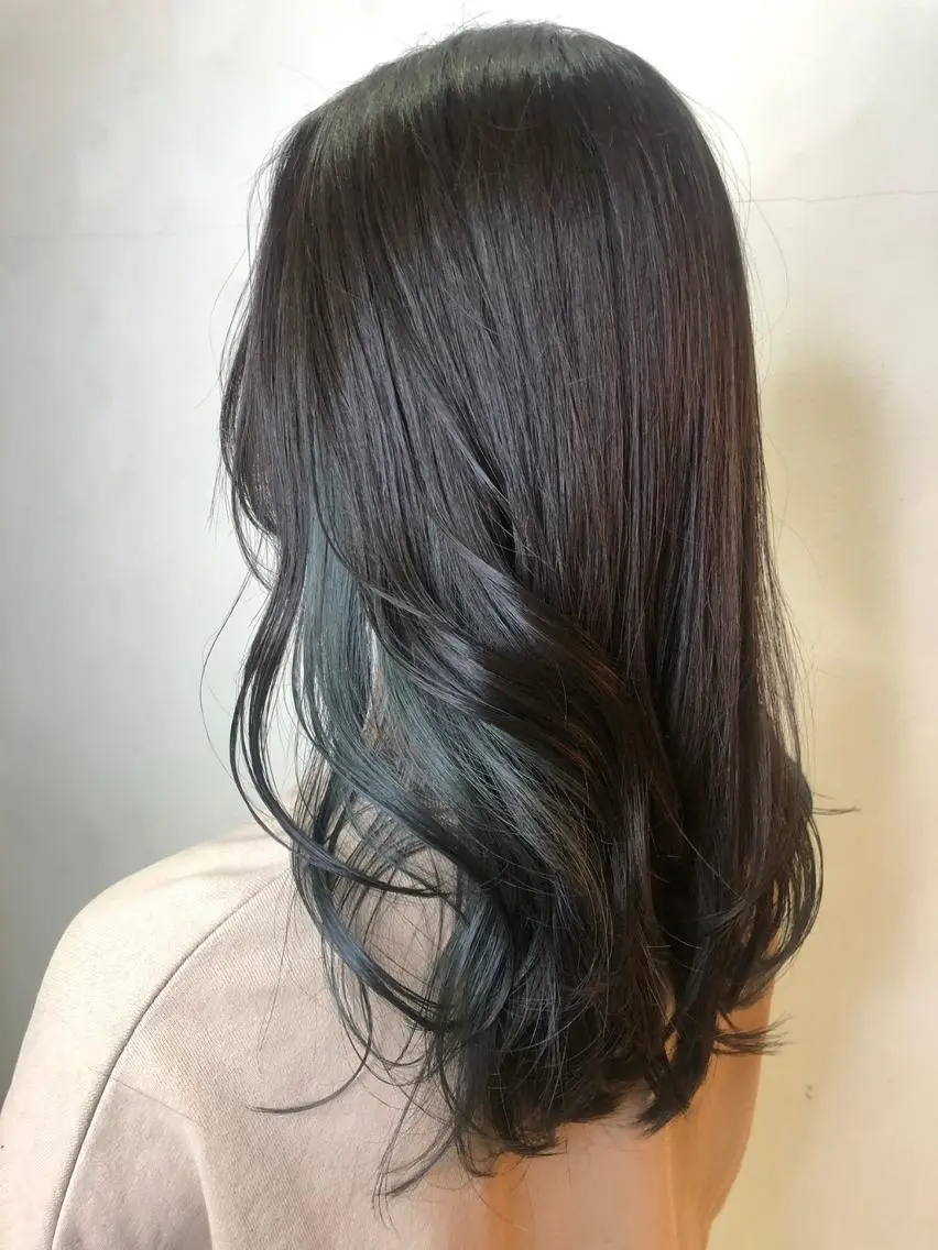 セミロング アッシュ ミストバング パープルカラー ボブ デート N° uairo 川崎店【ユアイロ】のヘアスタイル