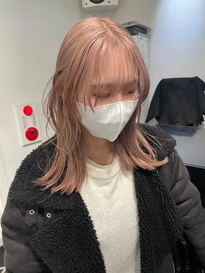 セミロング カラー パーマ ヘアアレンジ メンズ キッズ ネイル マツエク・マツパ アイブロウ メンズバレイヤージュ メンズブリーチ メンズハイライト メンズハイトーン メンズインナーカラー カット ヘアカラー トリートメント 艶ハイトーン/ヘア アレンジAYAKAのヘアスタイル