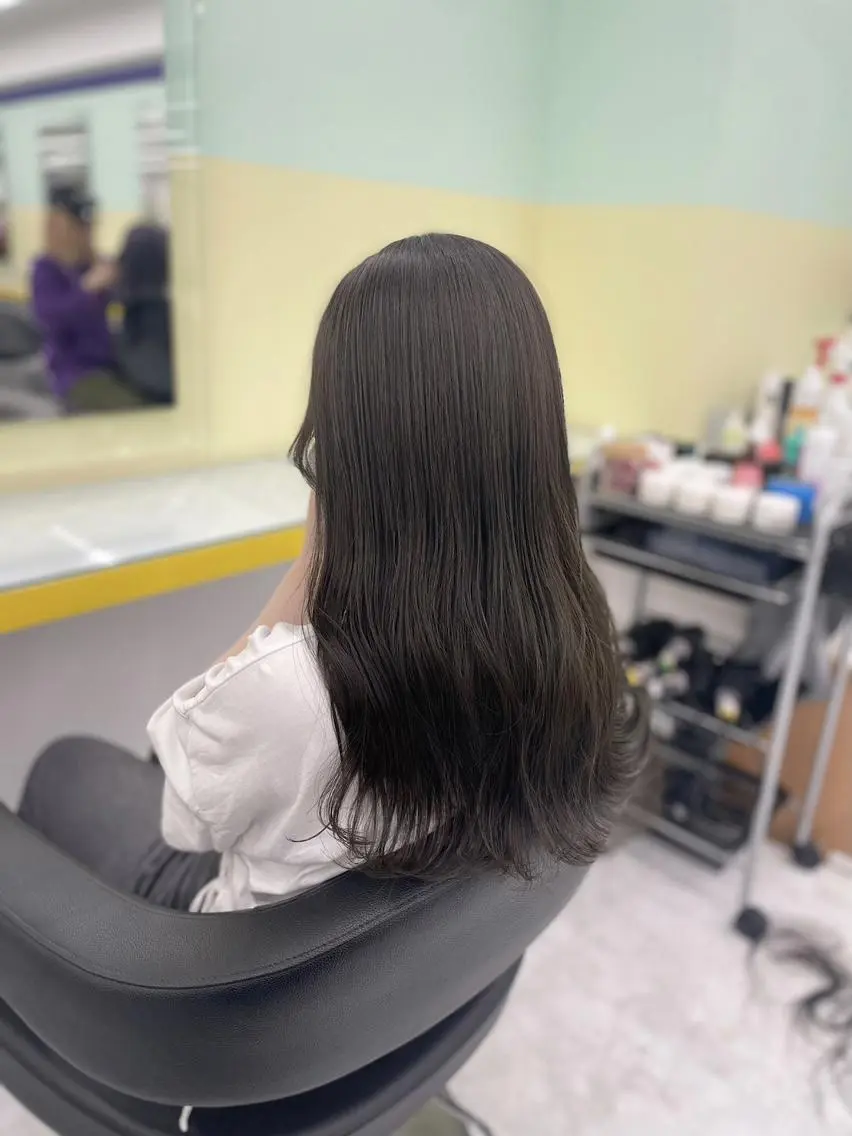 カラー 暗髪うる艶ヘア🫧 yumi🐈‍⬛🪽のヘアスタイル