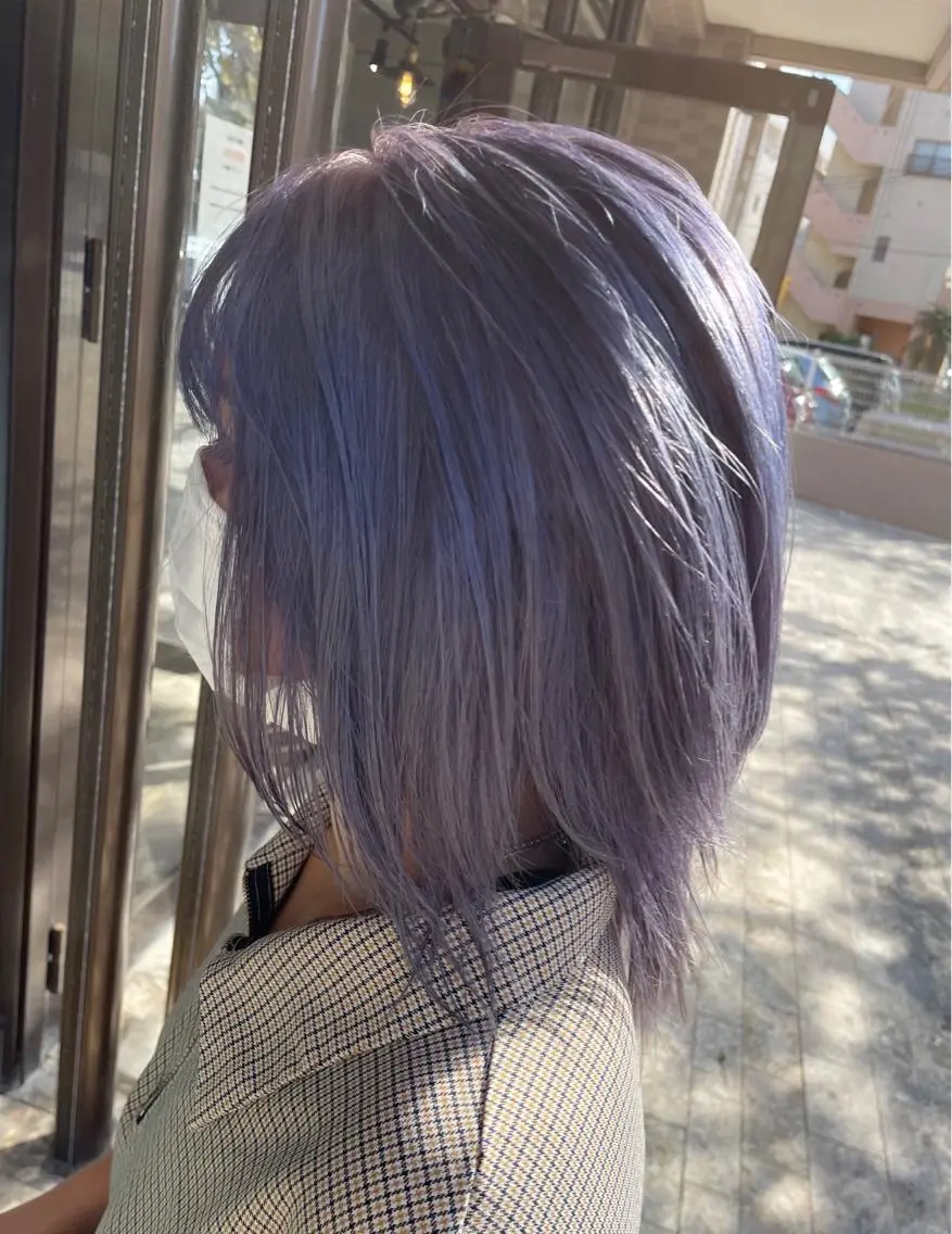 ミディアム パープルカラー andKおもろまち店 艶ダブルカラー✨のヘアスタイル