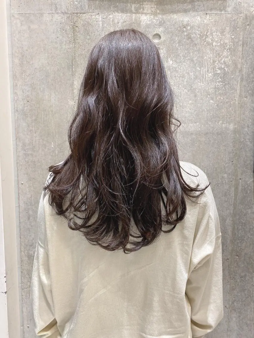 ロング 松平 葵のヘアスタイル