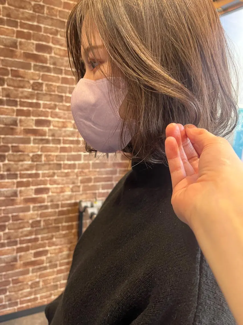 ミディアム カラー パーマ ヘアアレンジ メンズ キッズ ネイル マツエク・マツパ アイブロウ メンズブリーチ メンズハイライト メンズインナーカラー メンズ韓国風 ブリーチ 久木原 ゆりのヘアスタイル