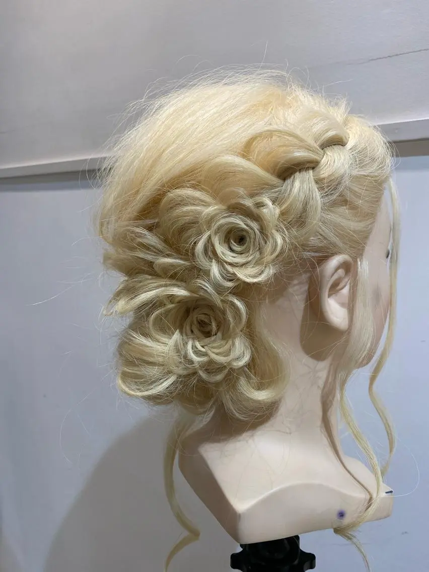 ヘアアレンジ ヘアセット 似合う髪型が 分からない方へのヘアスタイル