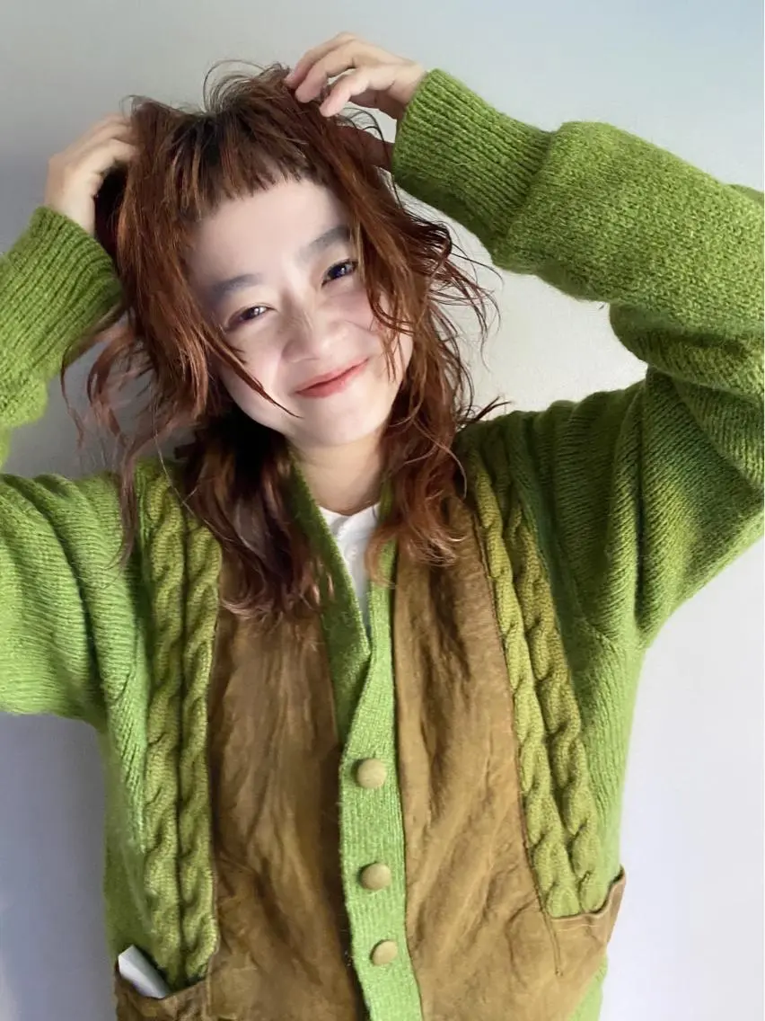 セミロング カラー パーマ セミロングパーマ ブラウンカラー テラコッタ くせ毛 moanin モーニンのヘアスタイル
