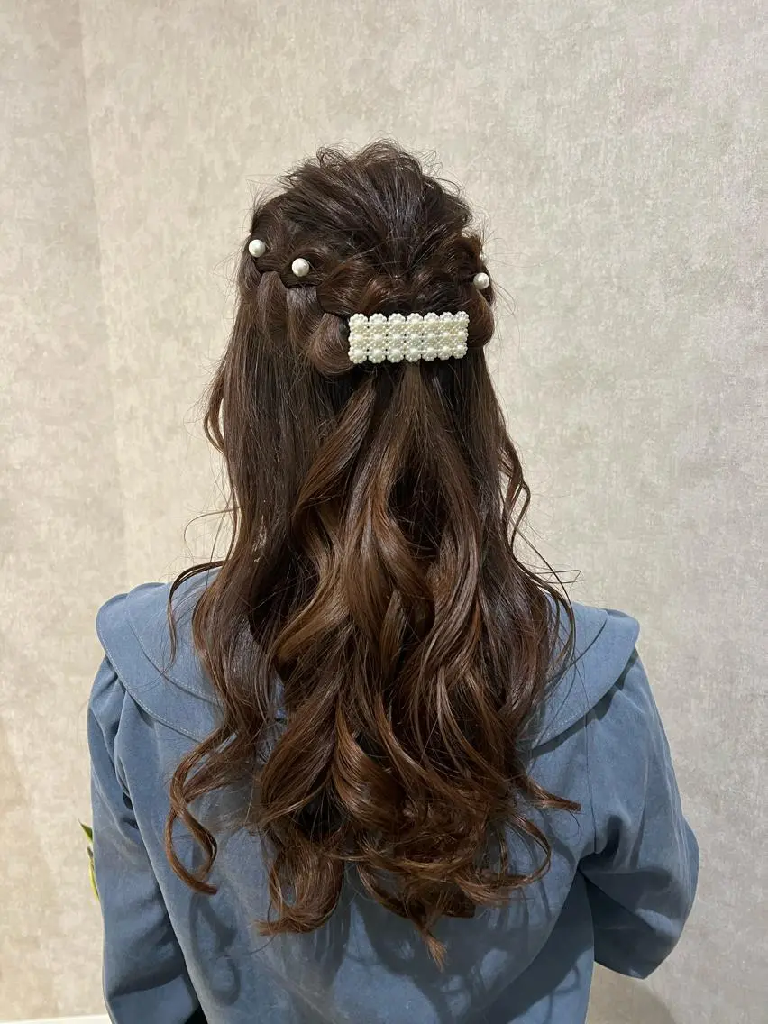 ロング Rio/ヘアセット/ ハイトーンカラーのヘアスタイル