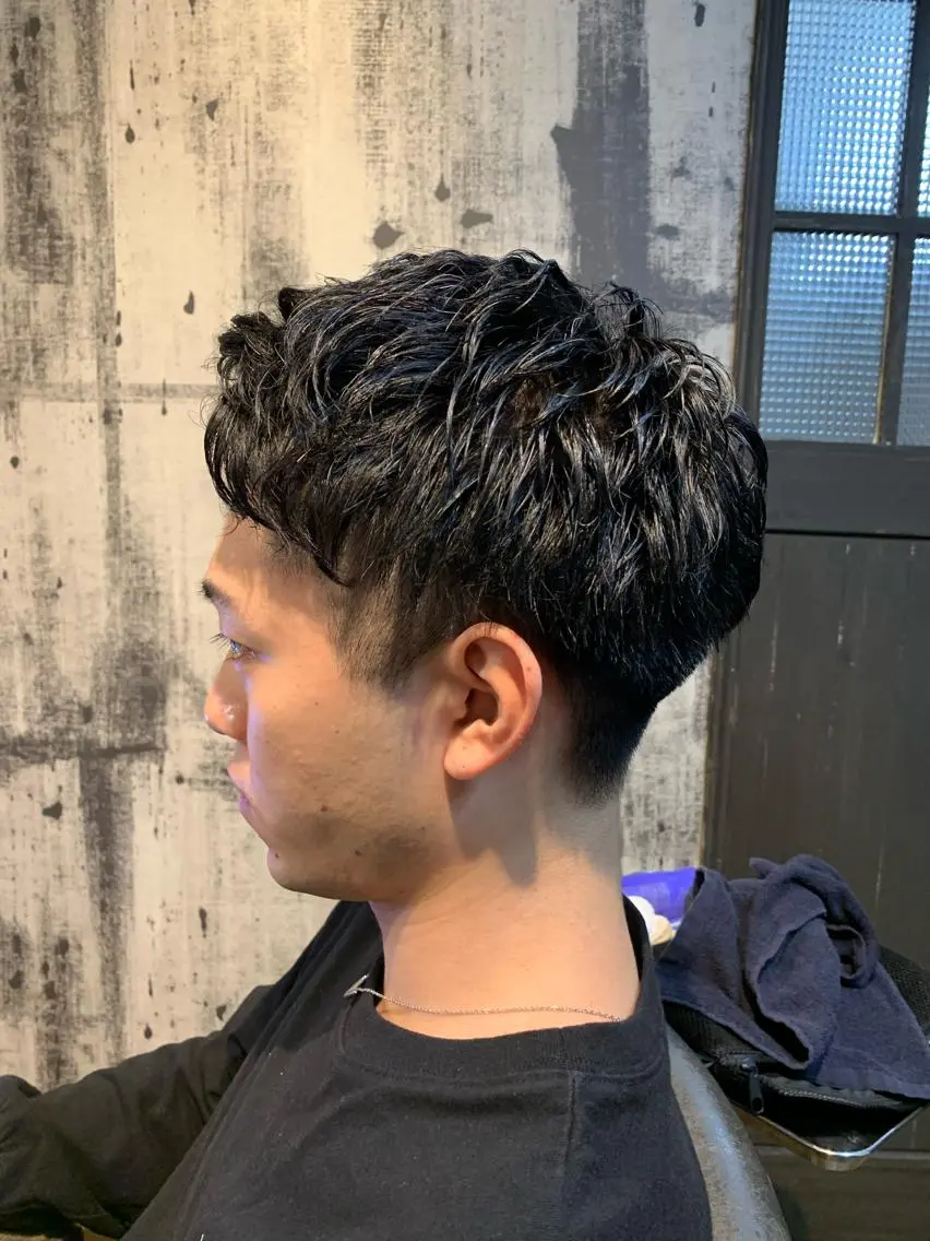 パーマ メンズ repose日本橋 室町のヘアスタイル
