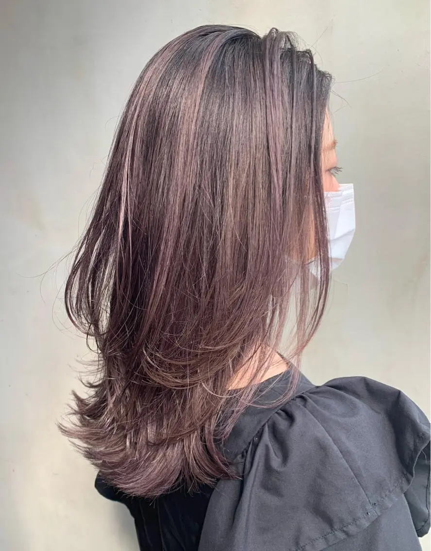セミロング yui .のヘアスタイル
