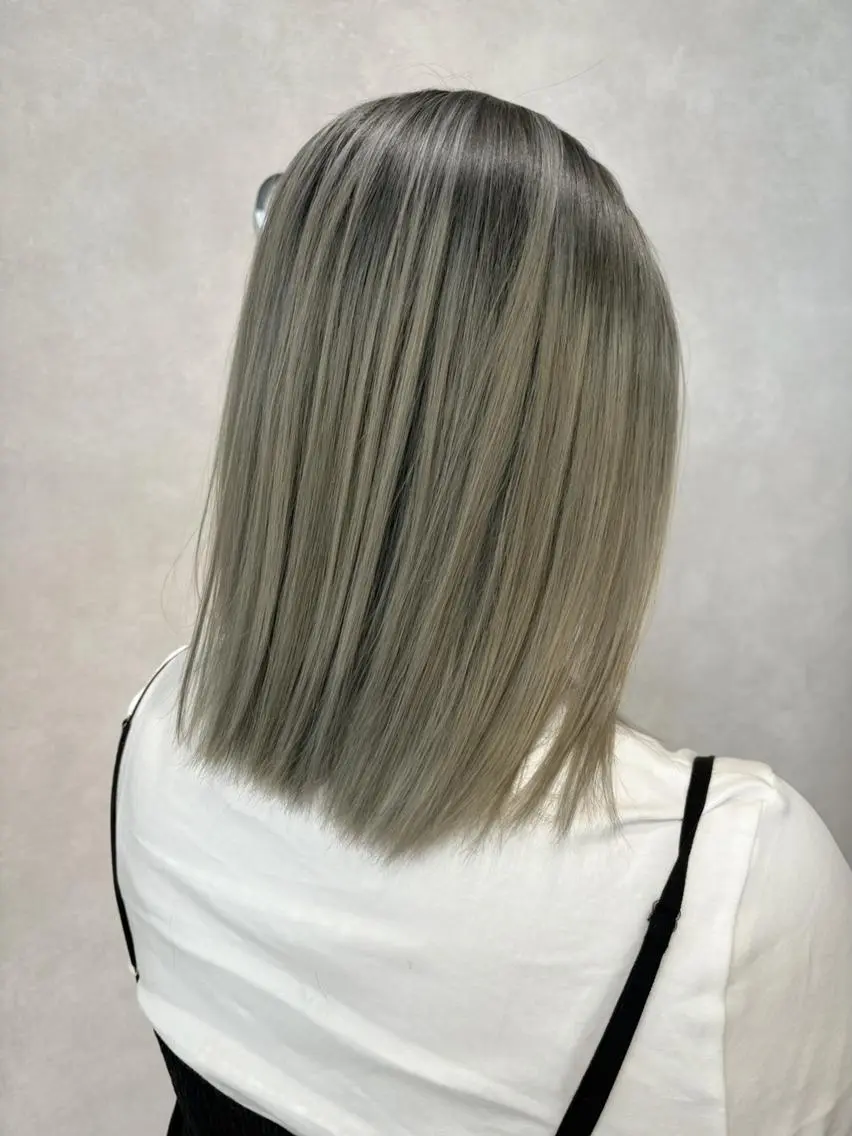 セミロング カラー lafit ラフィット 下大利のヘアスタイル