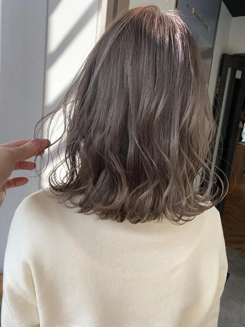 ミディアム カラー ヘアカラー 髪質改善will hairdesignのヘアスタイル