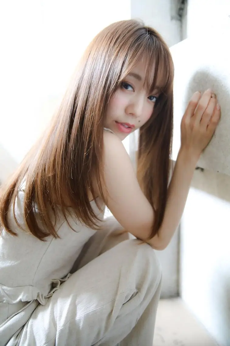 ロング カラー 縮毛矯正 カット ヘアカラー 縮毛矯正 トリートメント 勘場 万菜華のヘアスタイル
