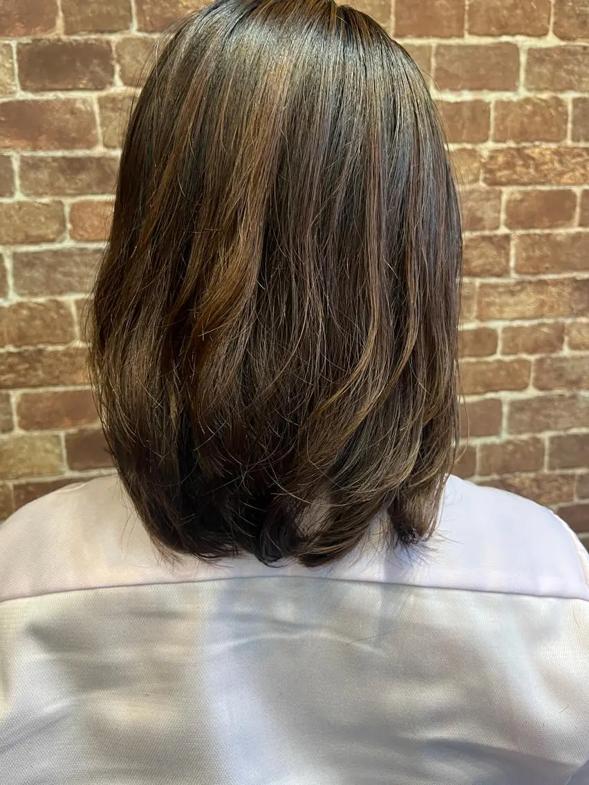 ミディアム カラー パーマ ヘアアレンジ メンズ キッズ ネイル マツエク・マツパ アイブロウ メンズブリーチ メンズハイライト メンズインナーカラー メンズ韓国風 ブリーチ 久木原 ゆりのヘアスタイル