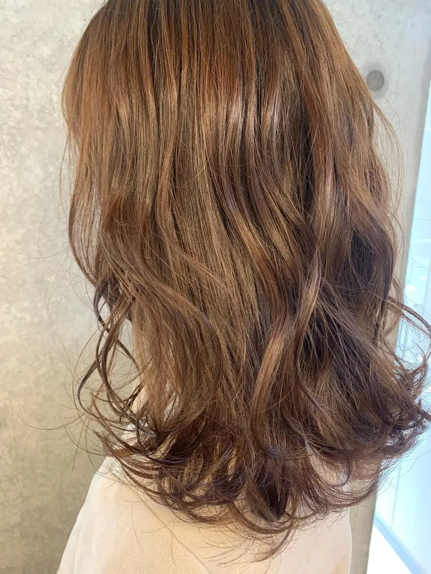 セミロング カラー ベージュカラー ブラウンカラー ブラウンベージュ 梅本 有希のヘアスタイル