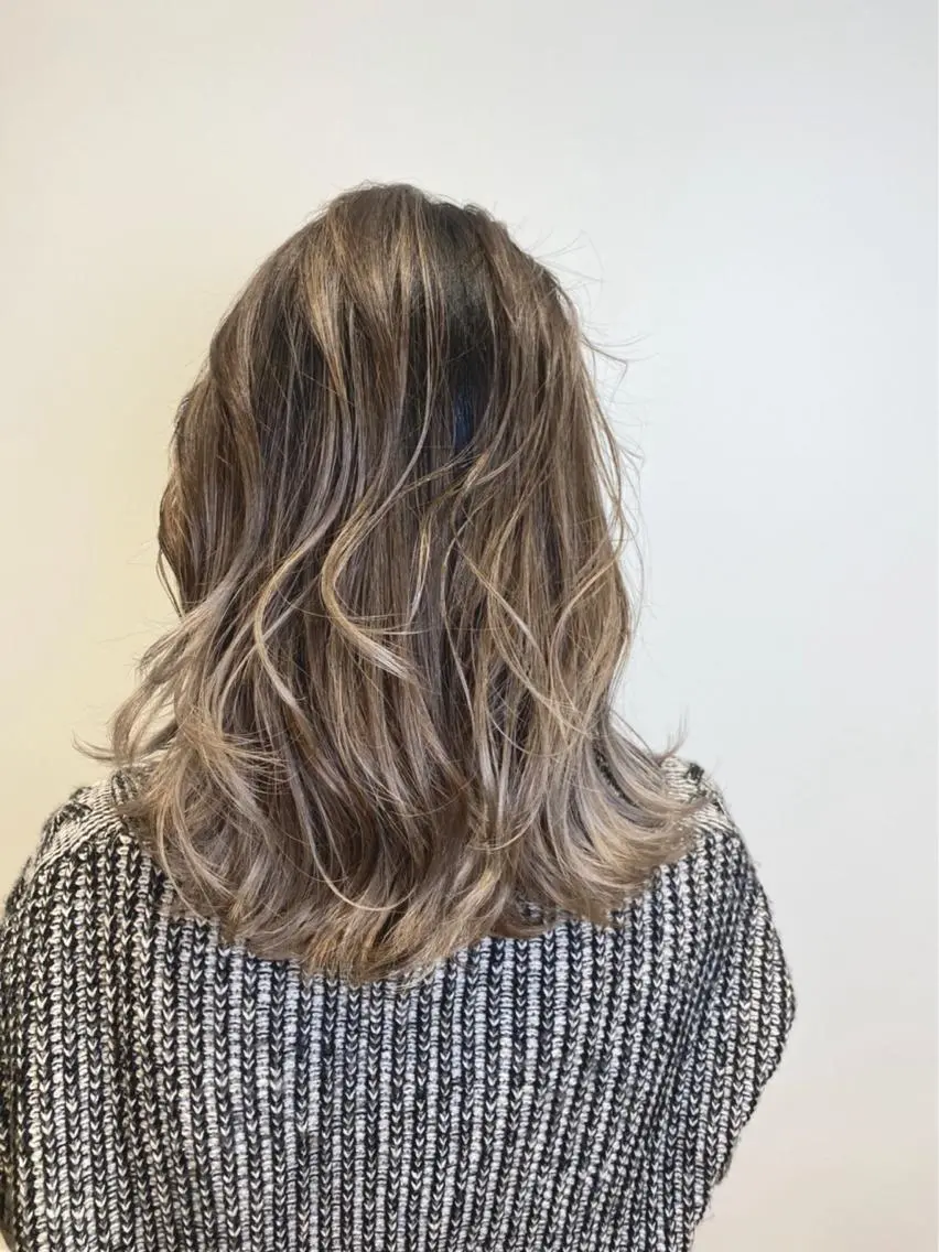 セミロング レイヤーカット 【店長】大根 亮太のヘアスタイル