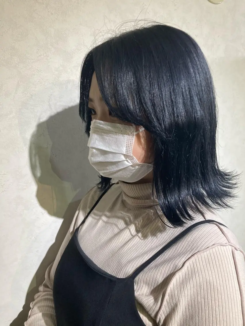 ミディアム カラー 黒髪 ブルーカラー ブルーブラック 韓国風ヘア 🌸髪質改善特化🌸 店長 ゆうやのヘアスタイル
