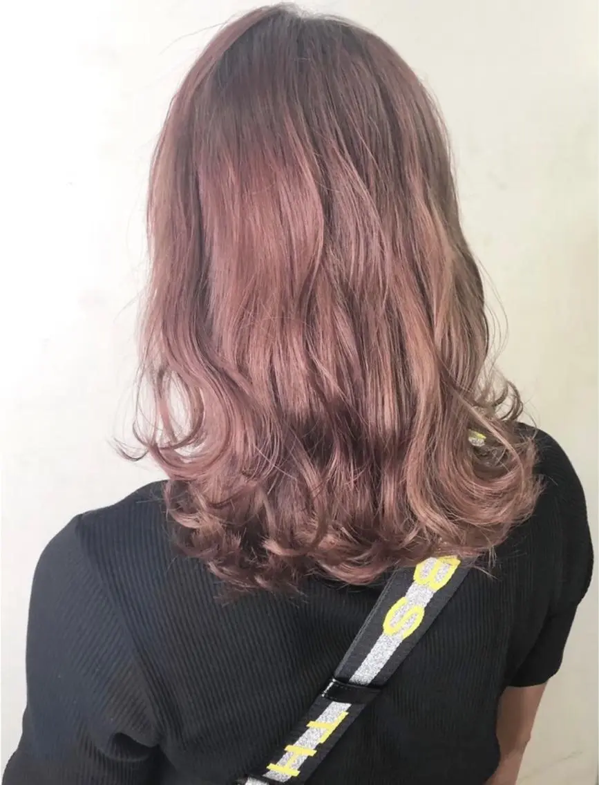 カラー 堤 麻衣子のヘアスタイル