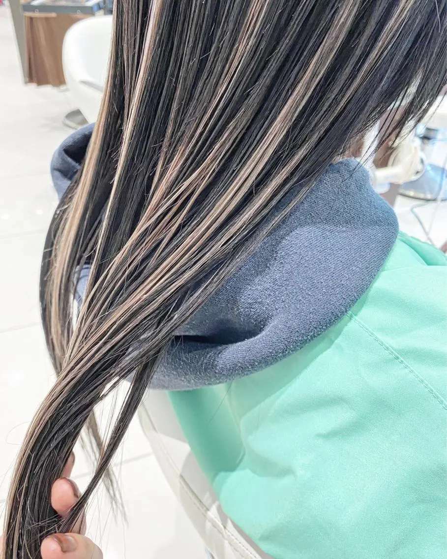 ロング カラー ハイライトカラー エクステ ハイライト earth甲府昭和店 東 允のヘアスタイル