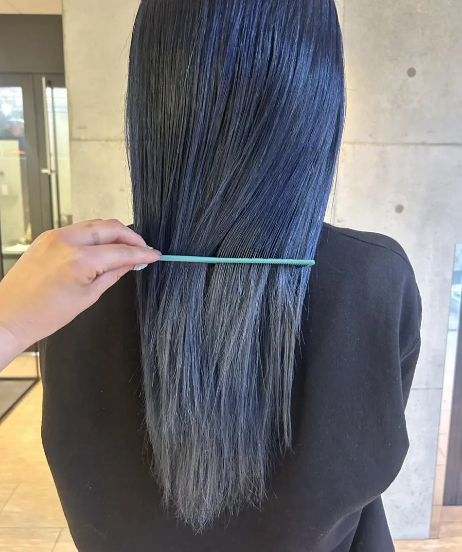 ロング ヘアカラー トリートメント qiie ワンカラー ダブルカラーのヘアスタイル