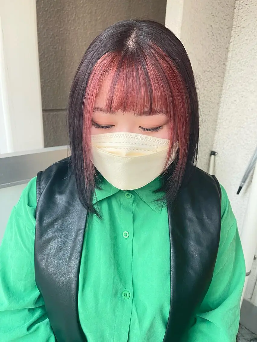 ミディアム カラー 岩谷/ブリーチ 🪽透明感カラーのヘアスタイル