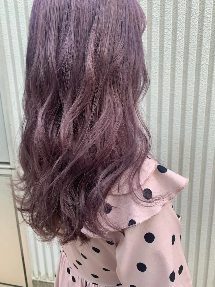 セミロング カラー ブリーチ ラベンダーカラー ラベンダーピンク ピンクカラー 田畠 しずかのヘアスタイル