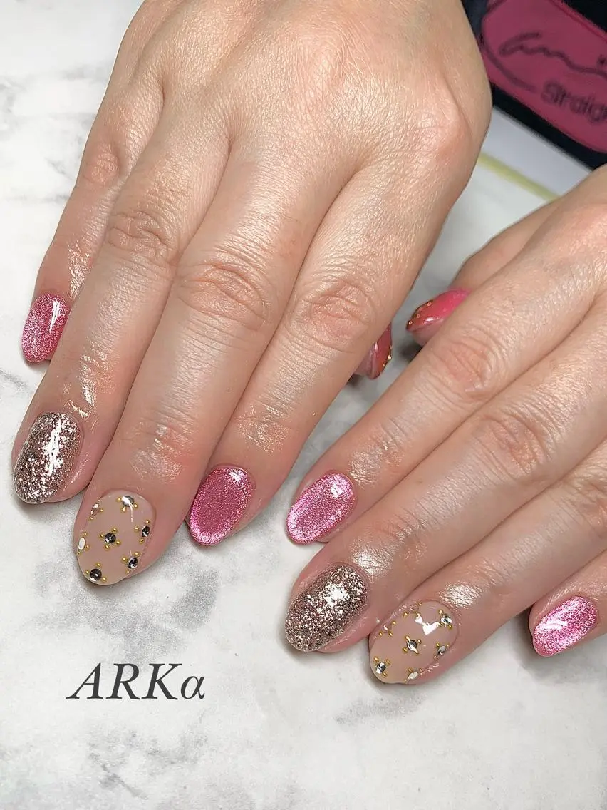 ミディアム ネイル マグネットネイル ハンドネイル Nailsalon ARKαのネイルデザイン