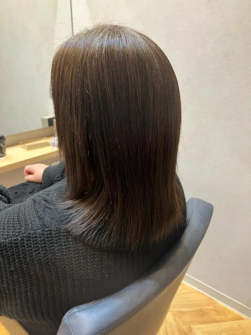 セミロング 縮毛矯正 "今"だけでない美髪 KOTOMIのヘアスタイル