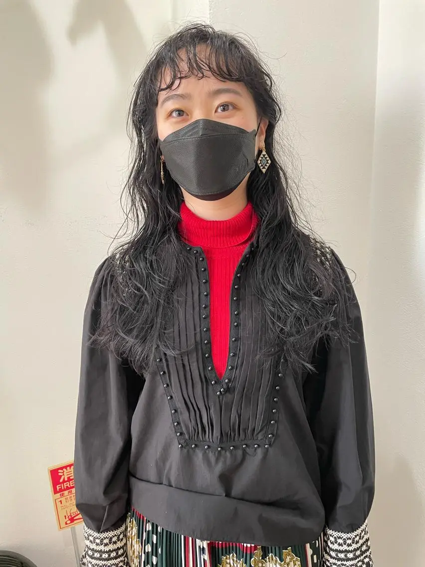 ロング パーマ ロング オン眉 ニュアンスパーマ カット パーマ トリートメント 村上雅人 ナチュラルモードのヘアスタイル