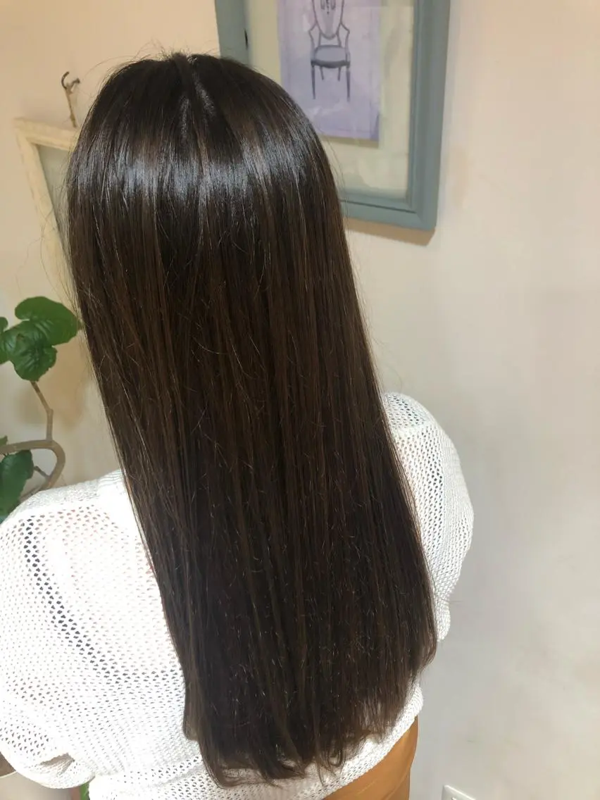 ロング 縮毛矯正 メンズパーマ、カラー 大募集村上莉奈のヘアスタイル