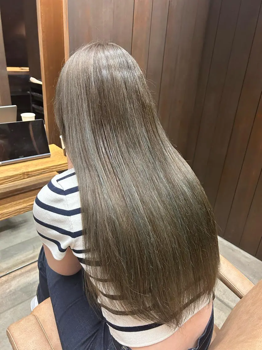 ロング カラー グレージュ オリーブグレージュ オリーブグレー 畑中 希望のヘアスタイル