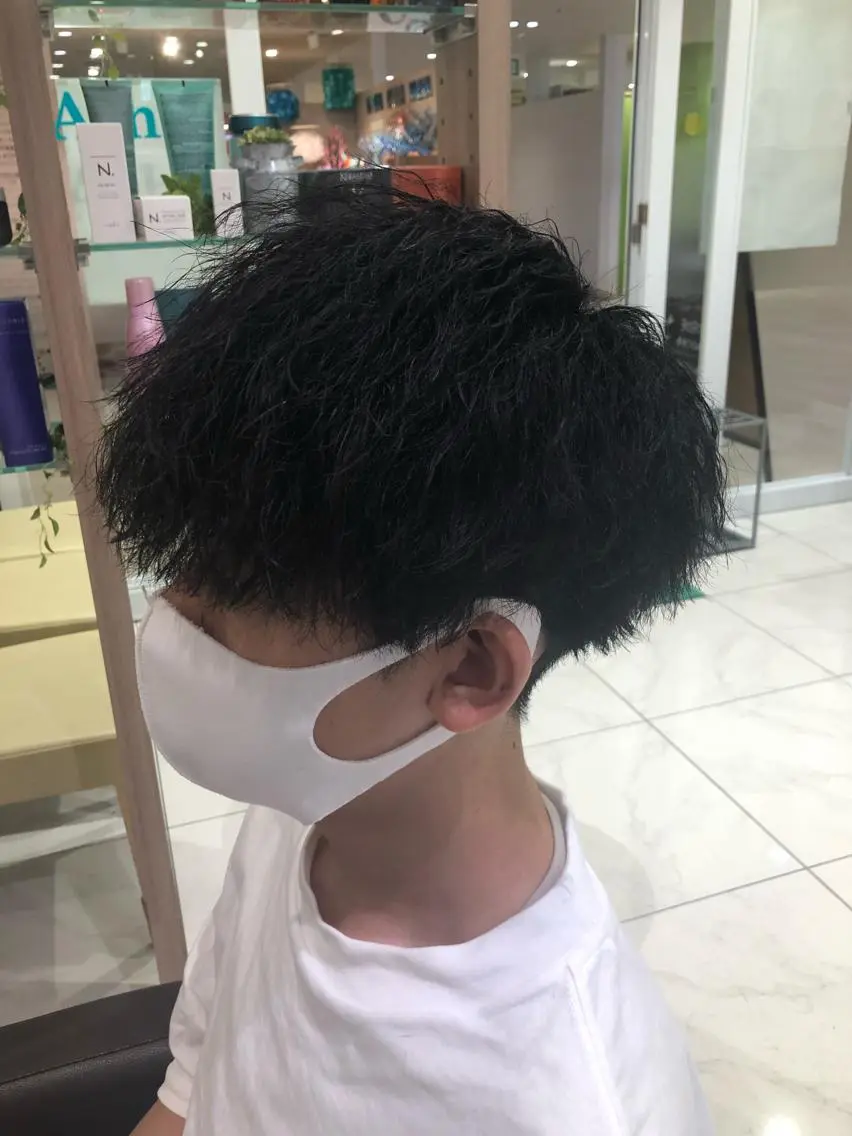 ショート パーマ メンズ メンズパーマ ツイストスパイラルパーマ スパイラルパーマ カット パーマ 前田 真孝のヘアスタイル