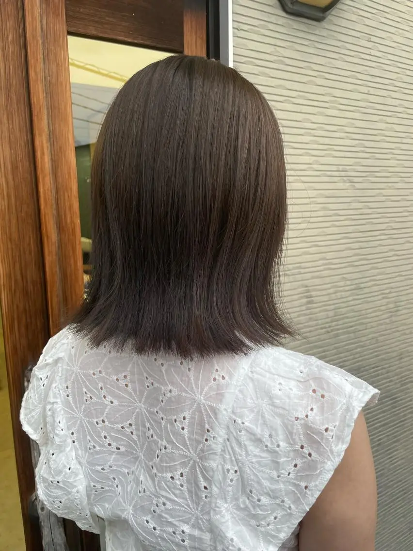 ミディアム カラー 平田 怜のヘアスタイル