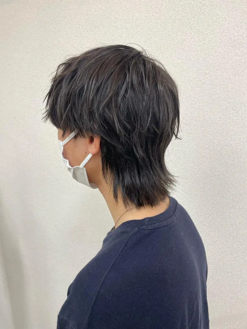メンズ センターパート カルマパーマ メンズ韓国風 メンズパーマ メンズショート もりたみかこ 美容師お休み中のヘアスタイル