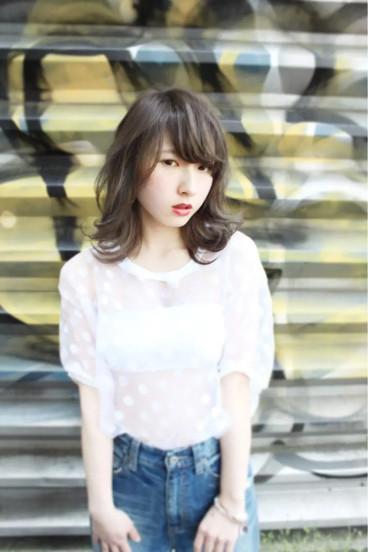 ミディアム アッシュ 桑名 淳のヘアスタイル