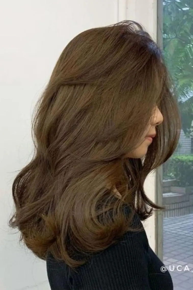 セミロング 吉田一輝 外国人パーマのヘアスタイル