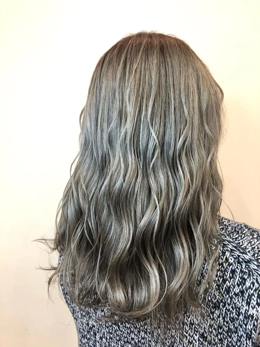 ミディアム ヘアカラー ゆぴ☾‪/推しカラー /ハイトーンのヘアスタイル
