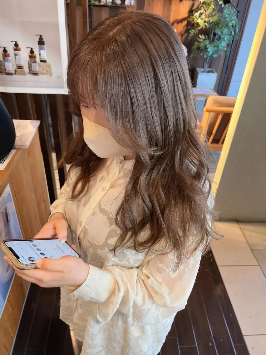 セミロング ヘアカラー 具志 正太のヘアスタイル