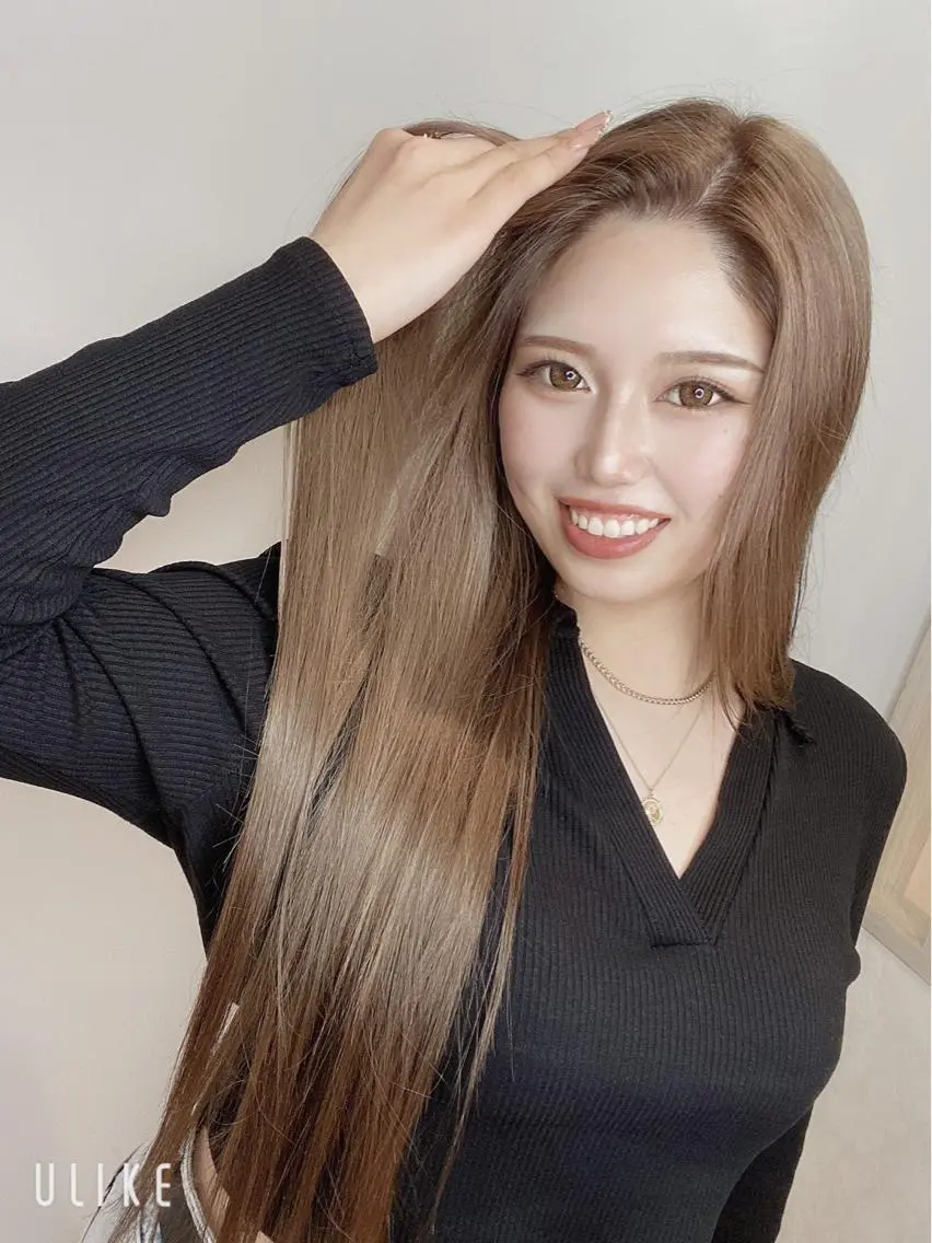 ロング カラー ヘアカラー トリートメント emi/髪質改善/ 韓国風/艶カラーのヘアスタイル