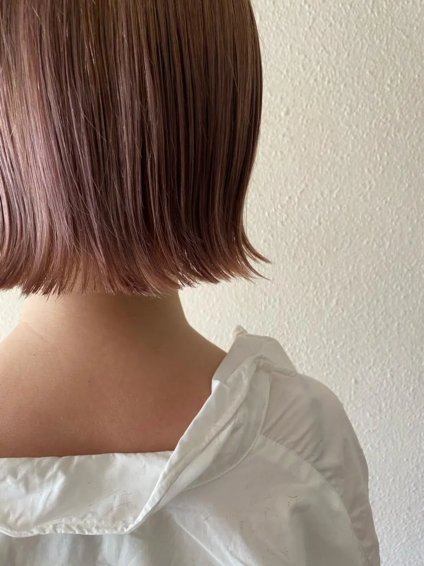 ショート カラー ベージュカラー ピンクカラー ピンクベージュ ヘアカラー トリートメント ツキノキ　ミナ 8月から西梅田店のヘアスタイル