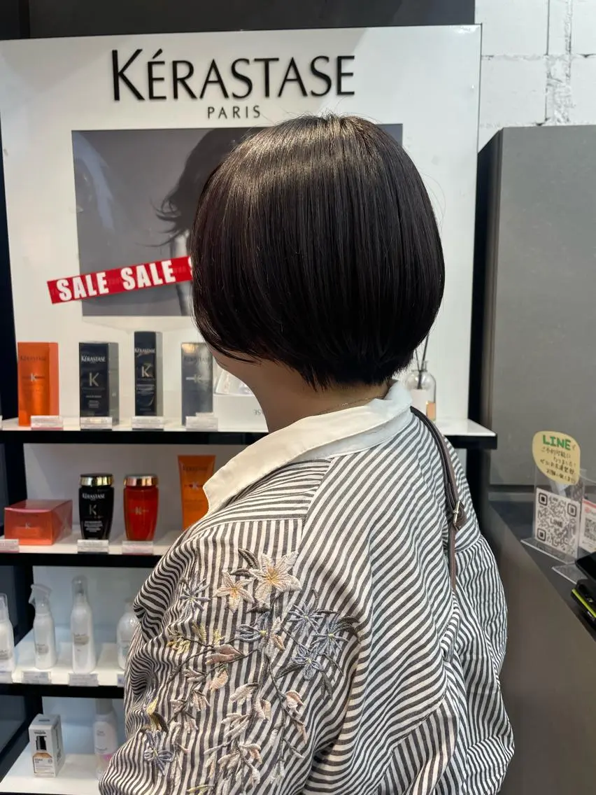 ショート カラー ヘアアレンジ トリートメント 青髪特化🩵 ダブルカラーのヘアスタイル