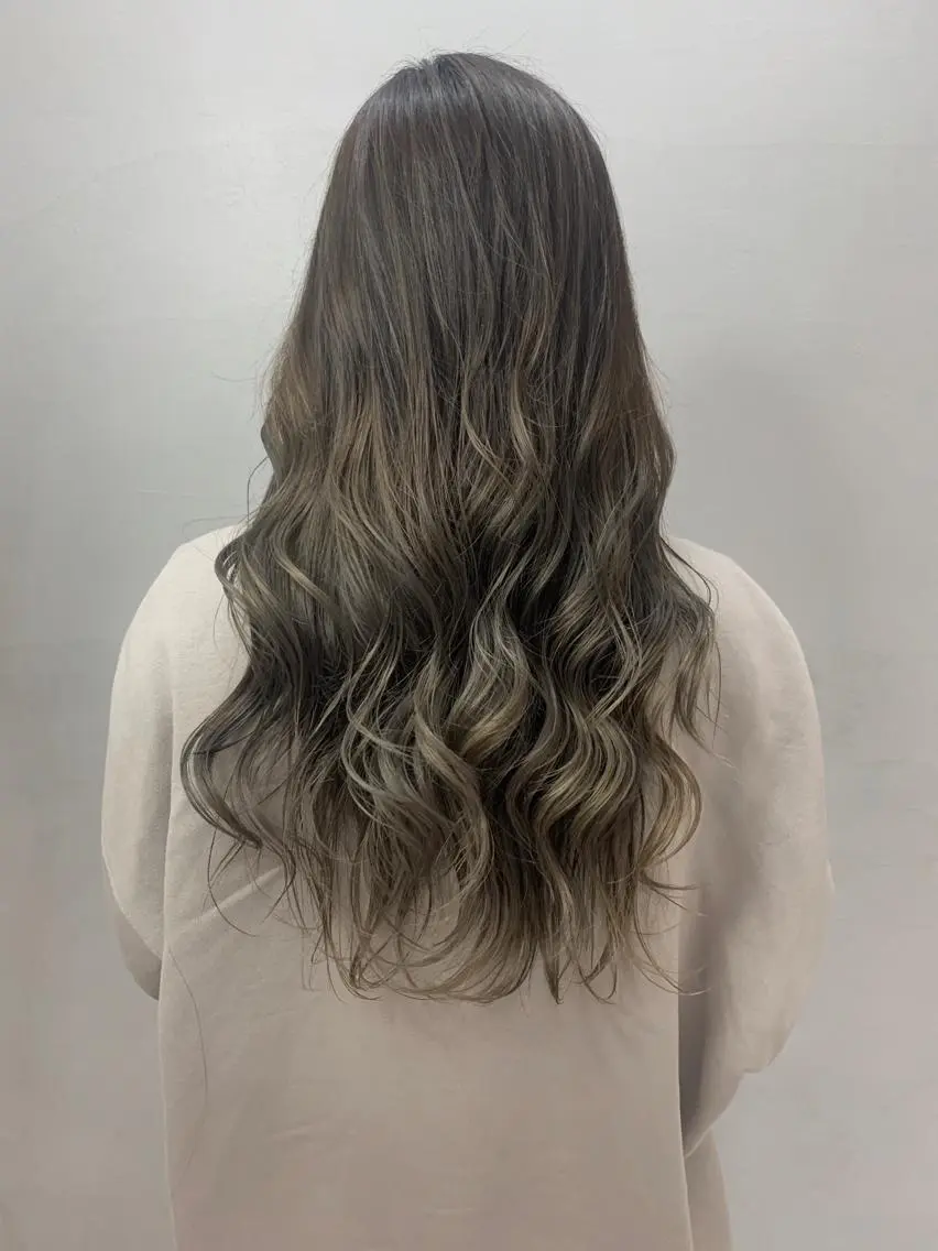 ロング カラー アッシュ バレイヤージュ レイヤーカット カット ヘアカラー トリートメント 田中大星 /ボブ 縮毛矯正のヘアスタイル