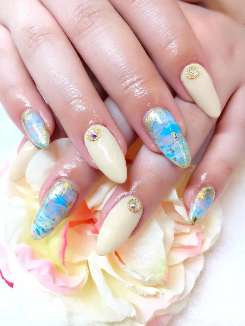 ネイル フットネイル ジェルネイル ミラーネイル パラジェル 春ネイル clover nailのネイルデザイン