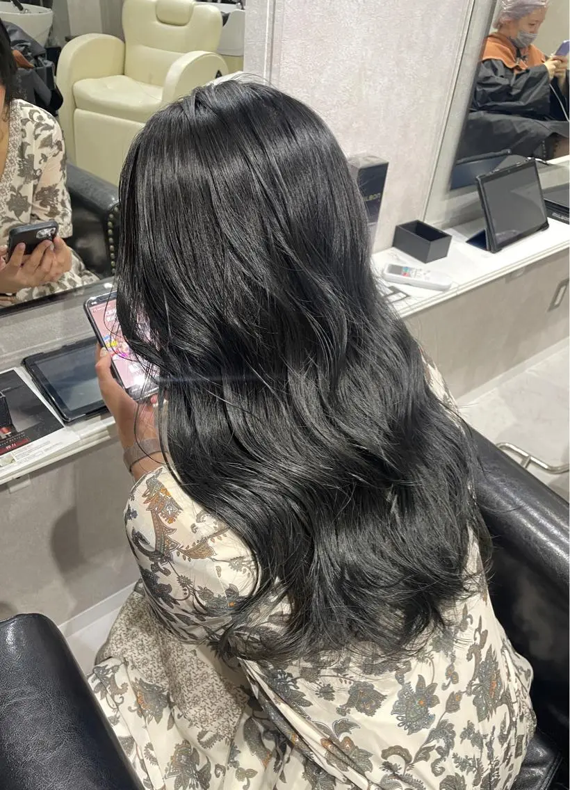 ロング 透明感カラー🇰🇷 レイヤー✨桑原　研太のヘアスタイル