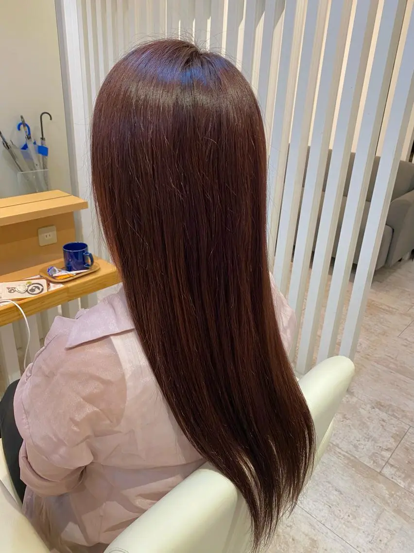 ロング カラー ブリーチ ケアブリーチ 透明感カラー ダブルカラー イヤリングカラー カット パーマ ヘッドスパ 酸性ストレート/ブリ ーチなしWカラー河本のヘアスタイル