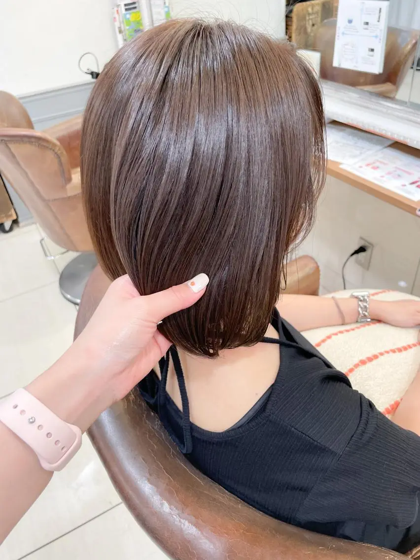 ミディアム カラー ベージュカラー オリーブベージュ オリーブカラー カット ヘアカラー ✨カラー支持No.1 🧸ワキ カナコ🧸のヘアスタイル