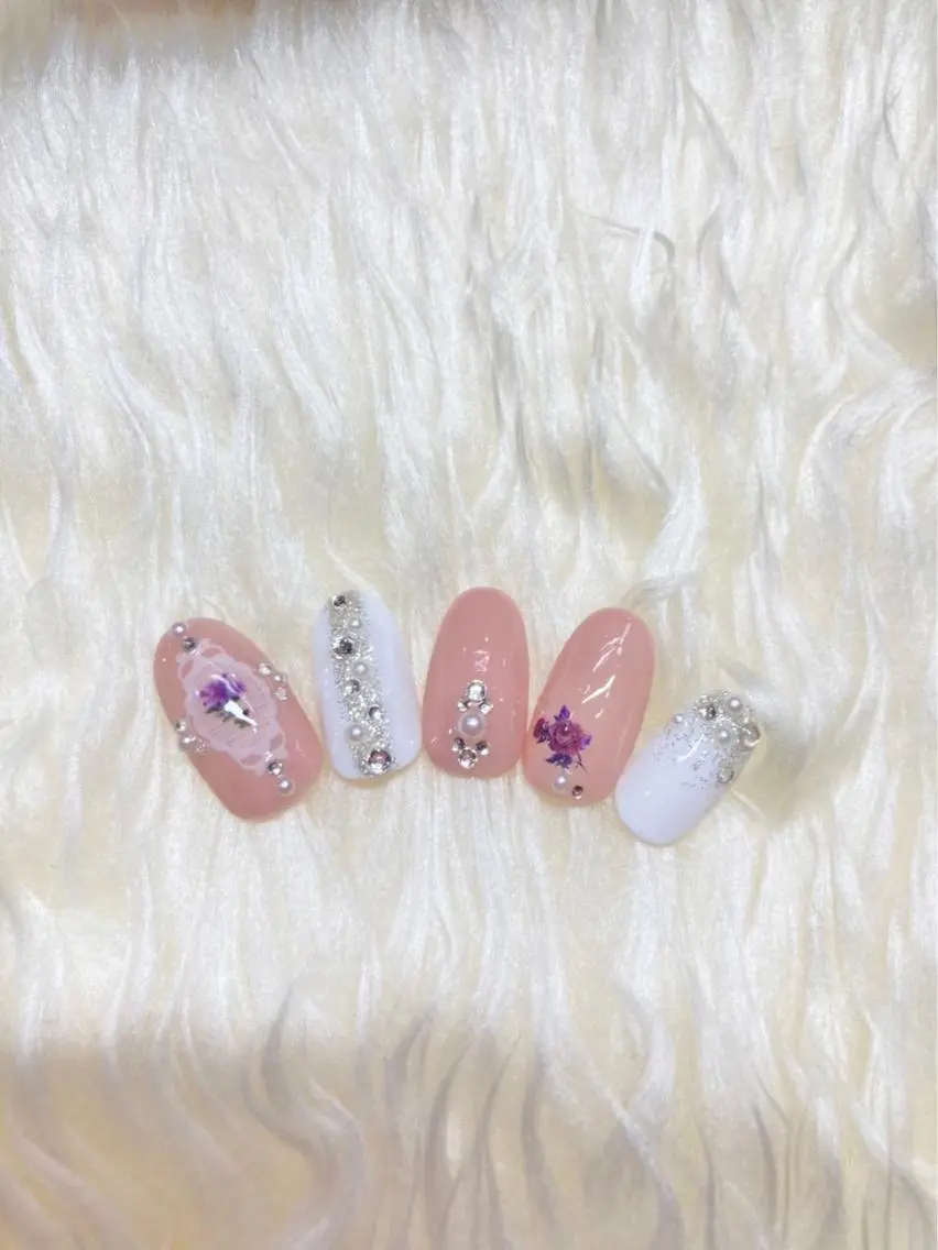 ネイル ジェルネイル ニュアンスネイル パラジェル ブライダルネイル 冬ネイル Nail&eye Belire 新宿のネイルデザイン