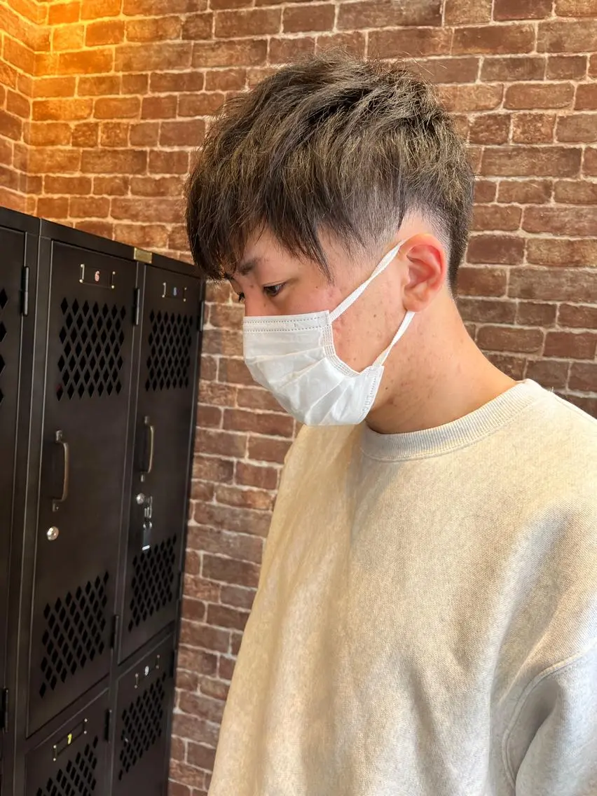 ショート カラー パーマ ヘアアレンジ メンズ キッズ ネイル マツエク・マツパ アイブロウ メンズブリーチ メンズハイライト メンズインナーカラー メンズ韓国風 ブリーチ 久木原 ゆりのヘアスタイル
