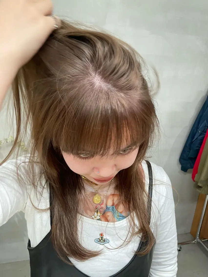 カラー wewe: momoeのヘアスタイル