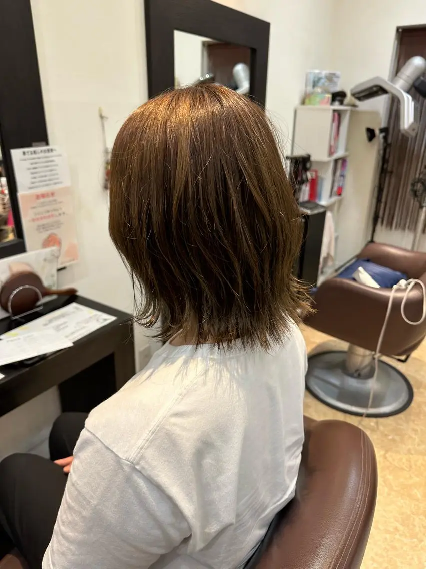 ミディアム カラー 保井 実奈美のヘアスタイル