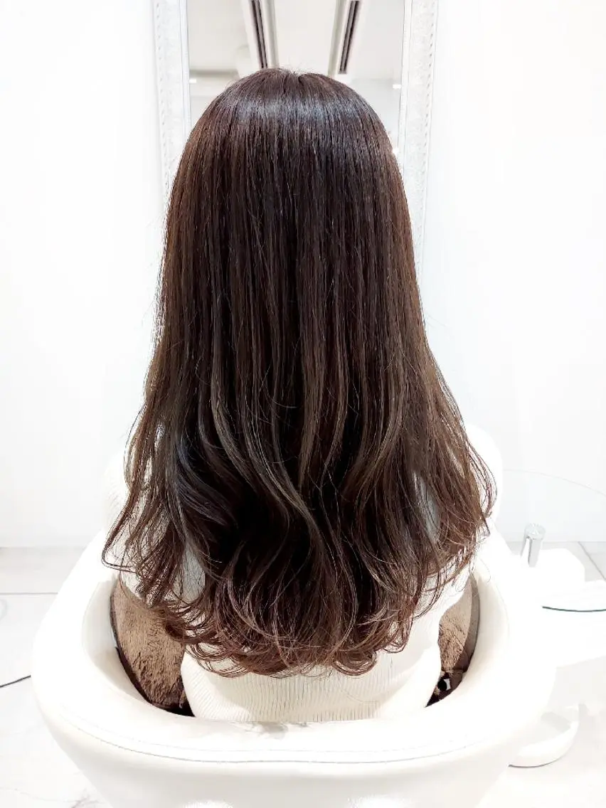 ロング カラー ベージュカラー 透明感カラー 樋口 千尋のヘアスタイル
